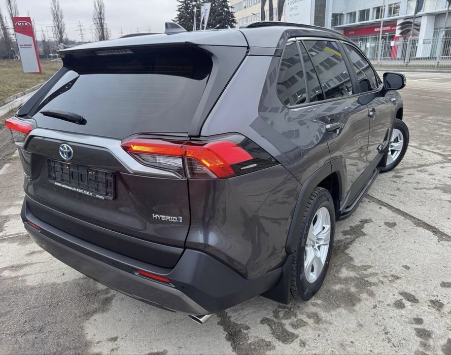 Продам Toyota RAV4 Hybrid 2020 р.