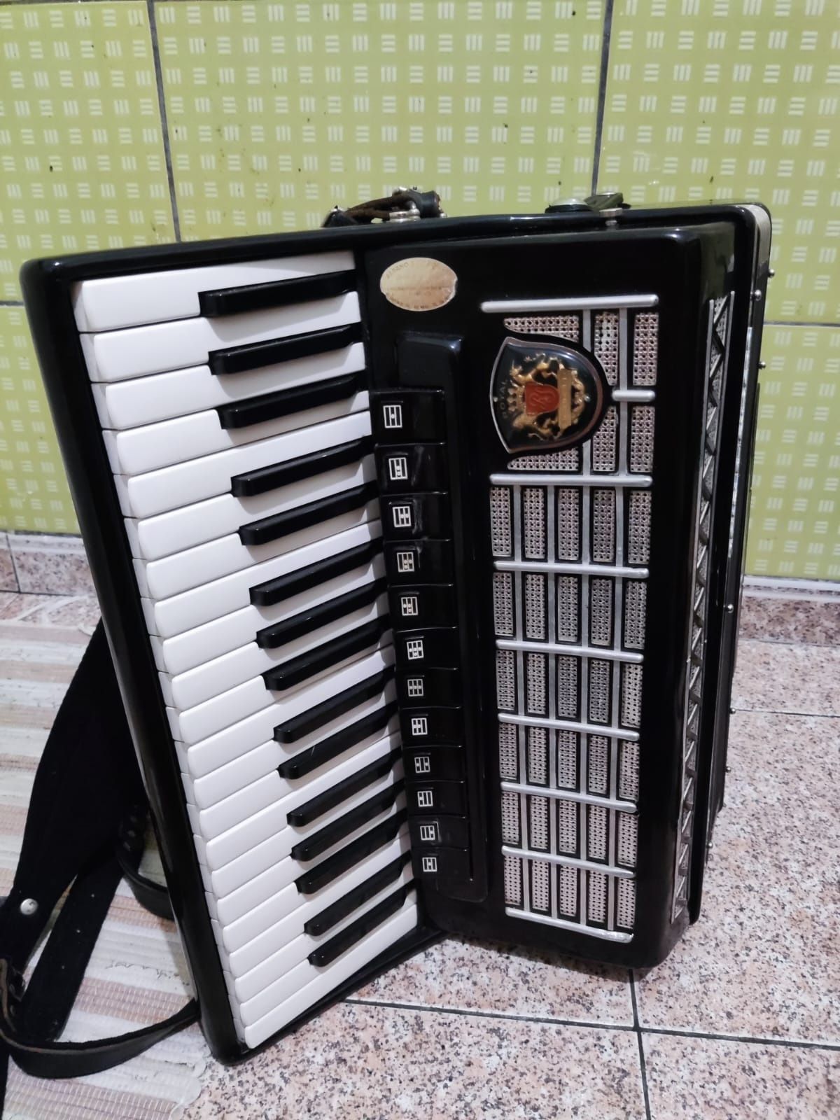 Acordeão Royal Standard Silvana
