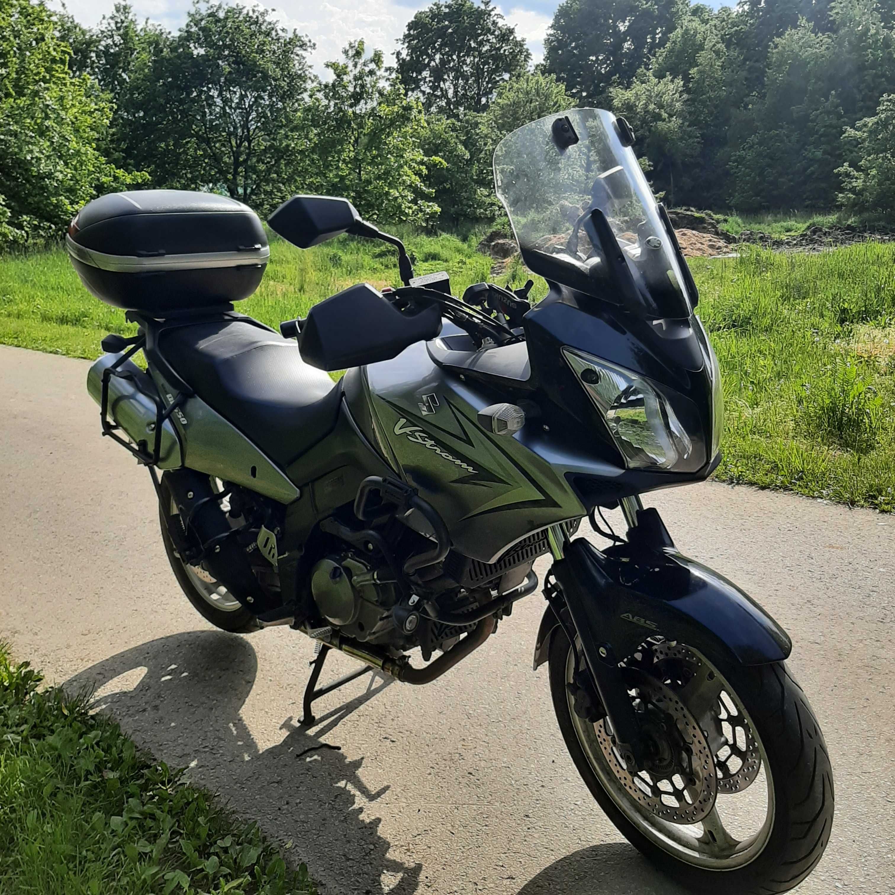Sprzedam motocykl Suzuki DL 650 V-strom z ABS