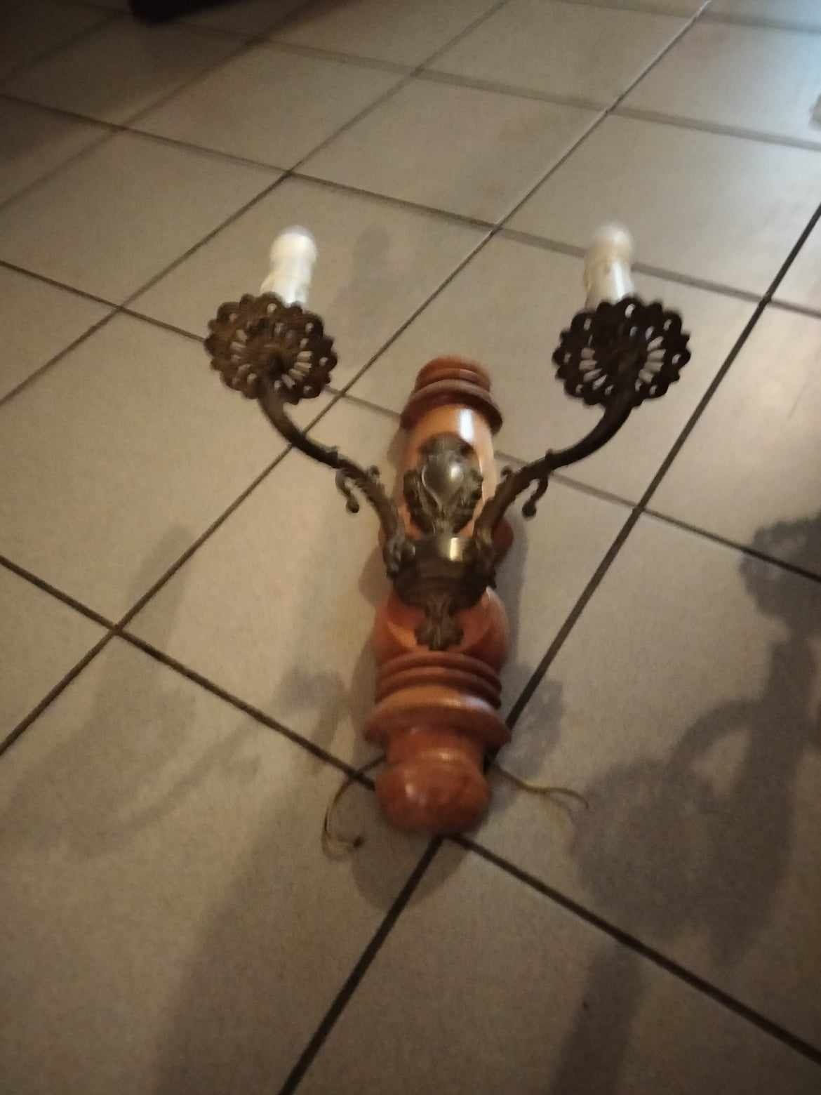 Żyrandol i kinkiet