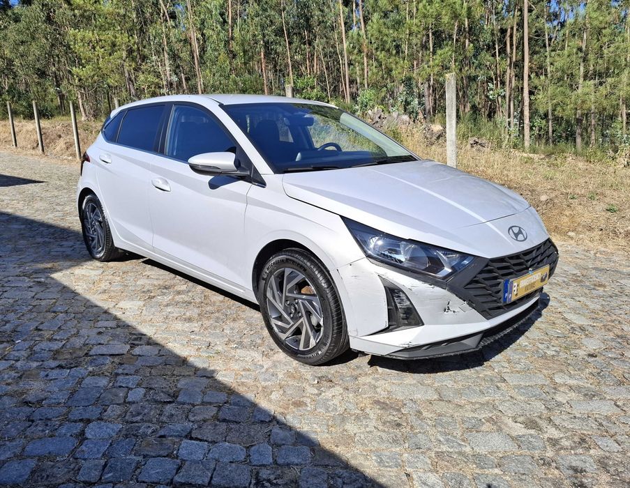 Hyundai i20 1.2 MPI Comfort apenas 10 mil kms nacional de 11/2024