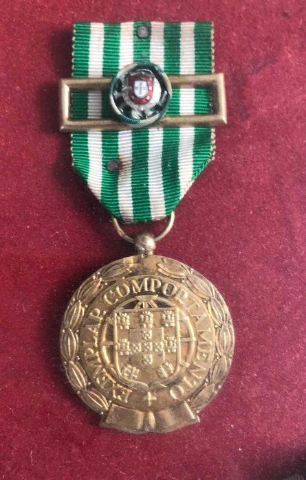 Grupo de medalhas militares e de honra portuguesas