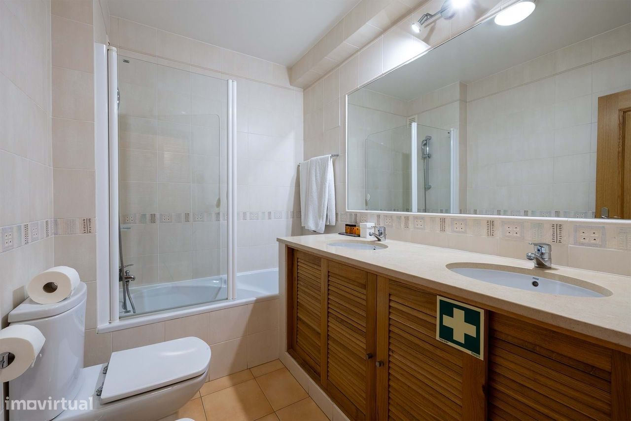Deslumbrante Apartamento T0 + Mezzanine Top Floor Com Vista Mar, Pisci