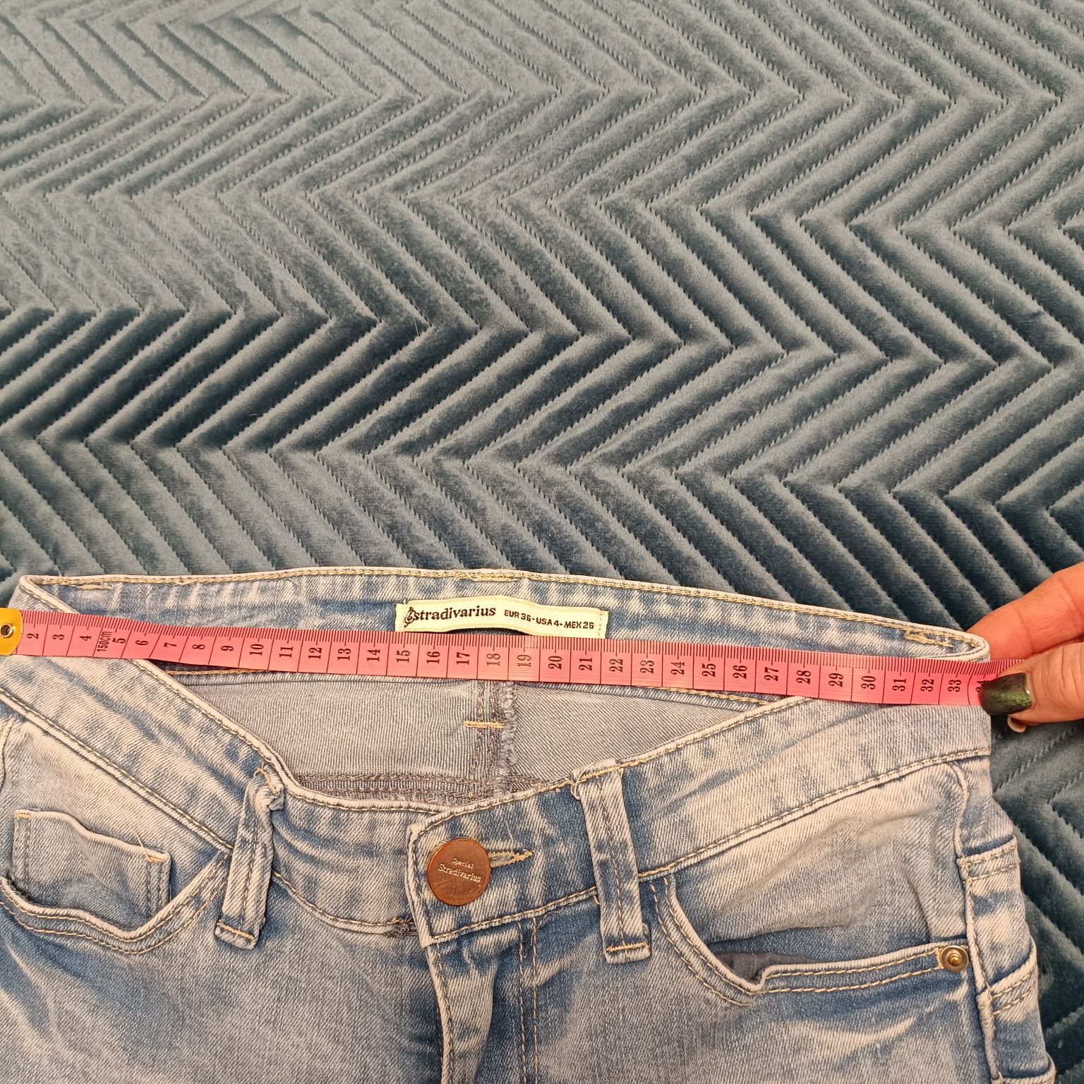 Jeansy Stradivarius