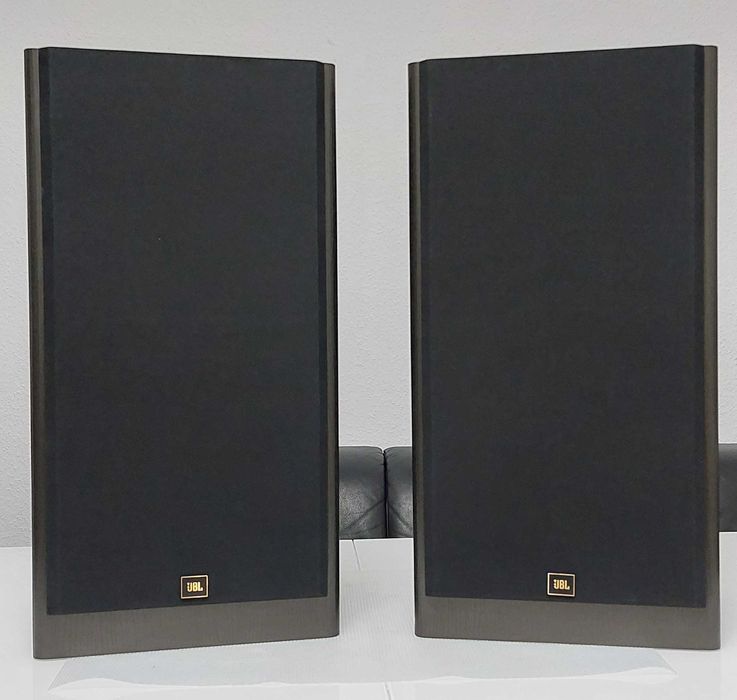 Пара Акустика JBL LX55 (Чуйка: 92дБ НЧ:250мм ВЧ:Титан Вес 15кг шт.)