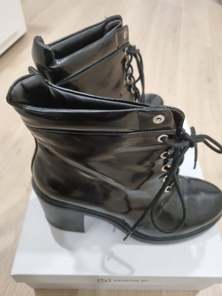Botas pretas Bershka