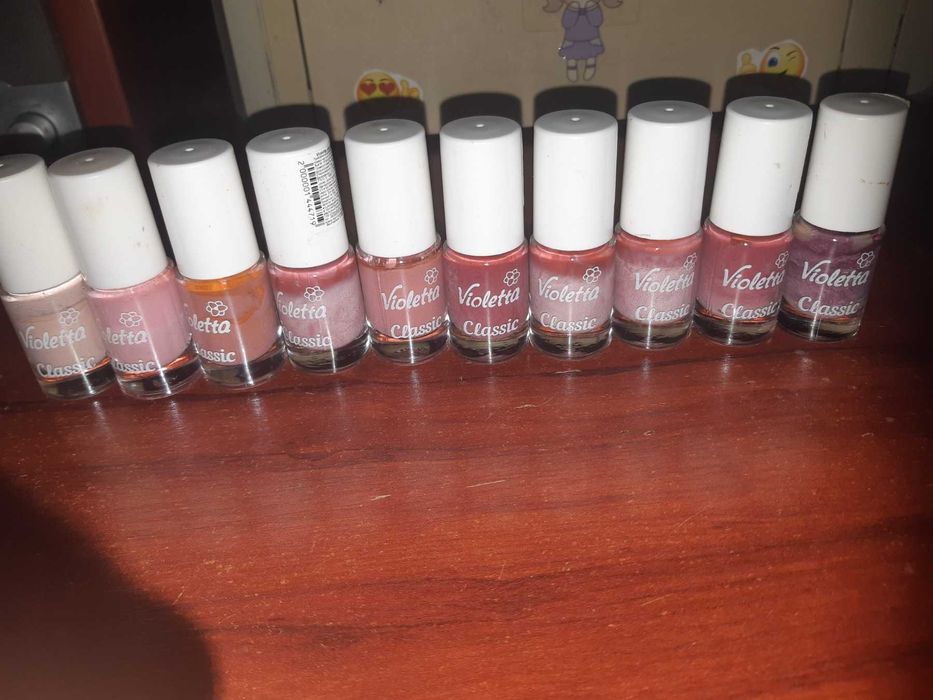 10 нюдовых модных лаков. Новые.