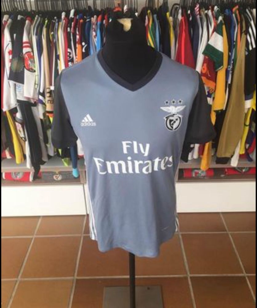 Camisola Benfica.