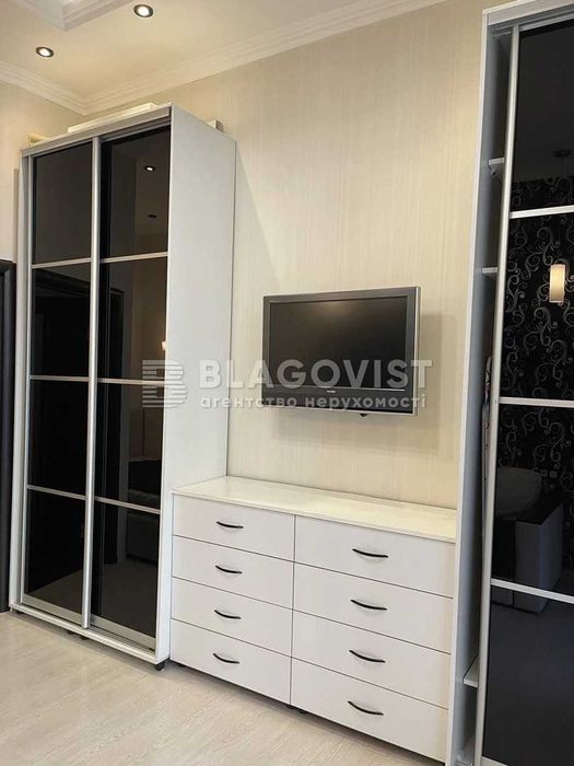 Антоновича Володимира (Горького), 37/13