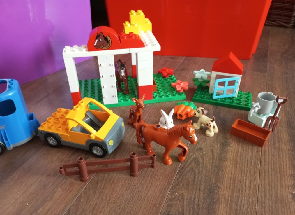 Zestawy Lego Duplo stadnina koni