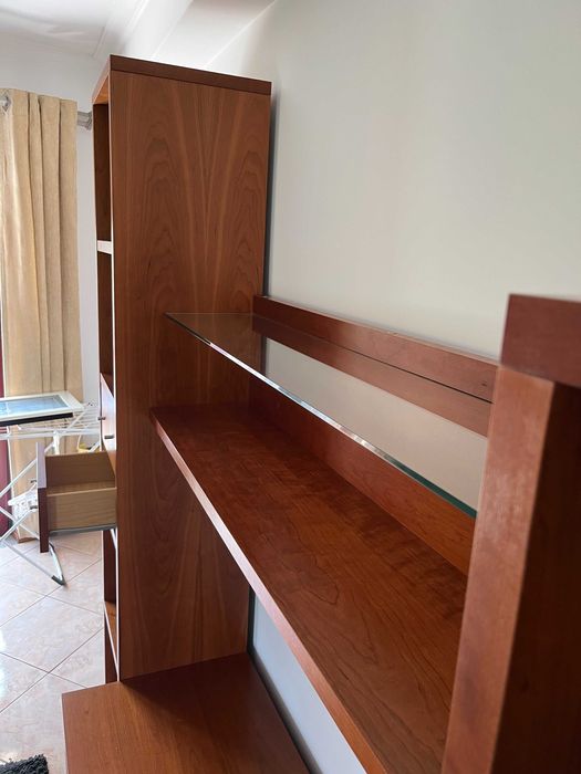 Móvel de Televisão p/ sala em cerejeira