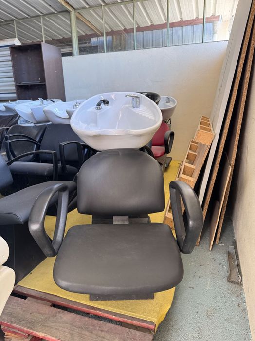 Rampa para lavagem capilar, usada, ideal para salões e barbearias