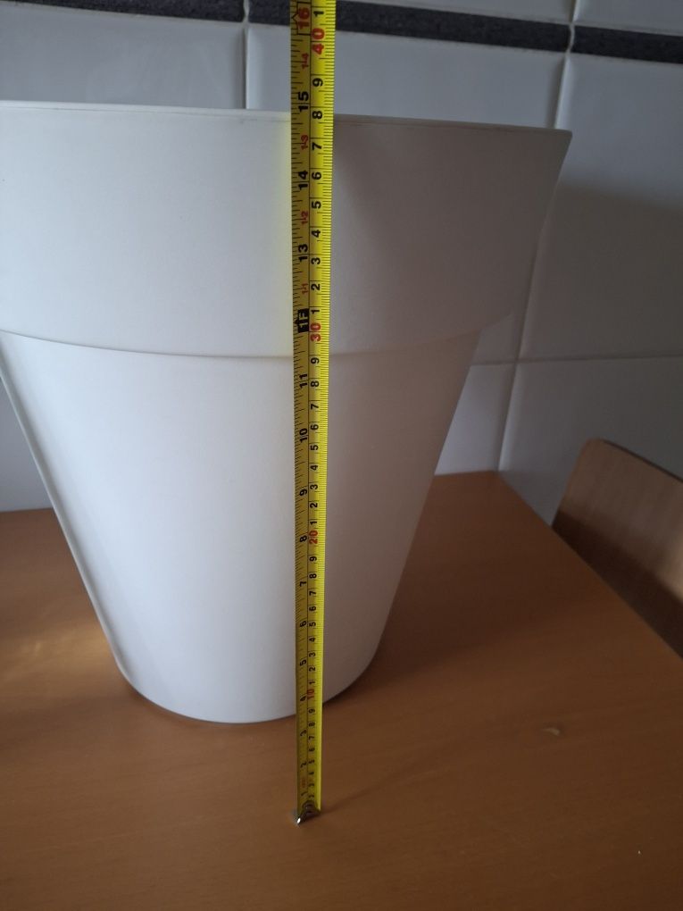 Conjunto de 2 vasos grandes em branco mate