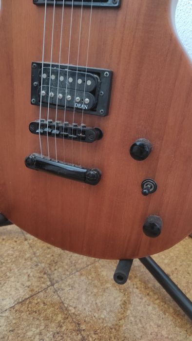 Guitarra elétrica Dean