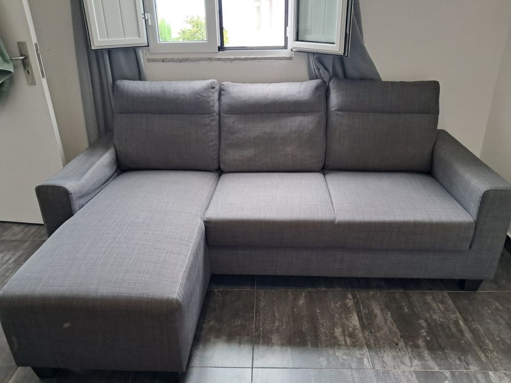 Vende se sofa usado.