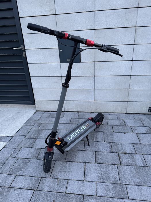 Motus pro 8.5 lite hulajnoga elektryczna