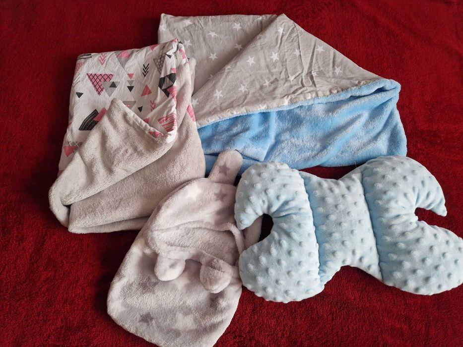 Kocyki do nosidła dla niemowlaka 3 sztuki + poduszka i pokrowiec