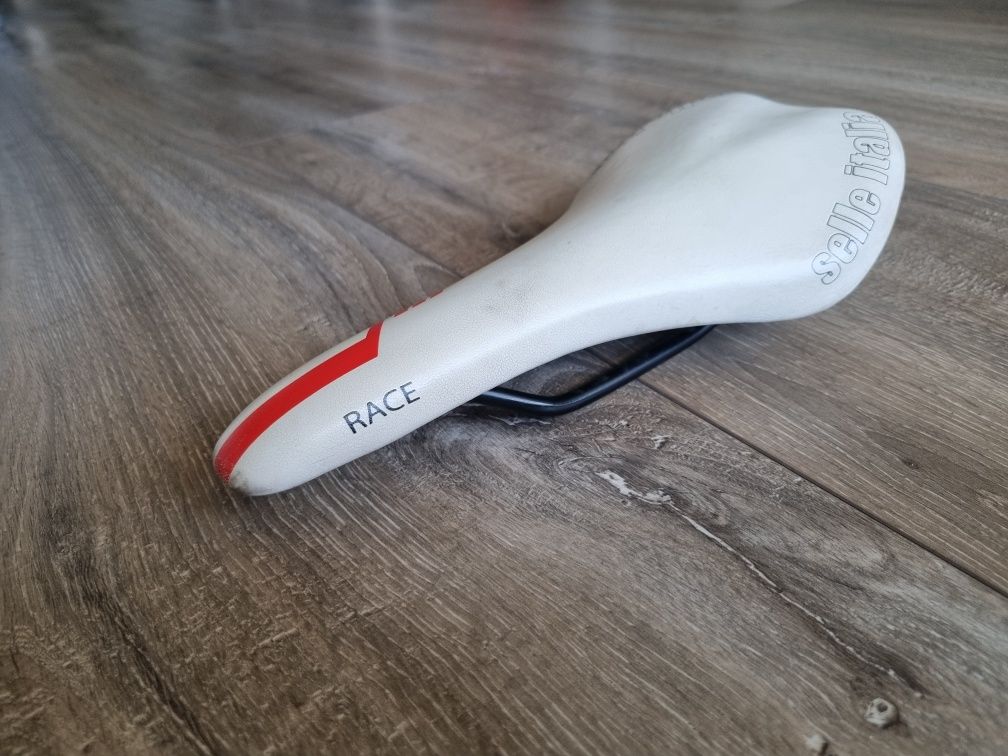 Siodełko rowerowe Selle Italia Race