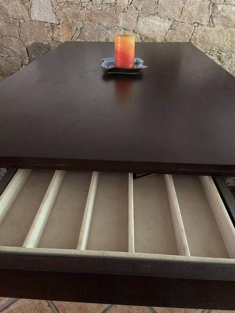 Mesa de Madeira Maciça Extensível