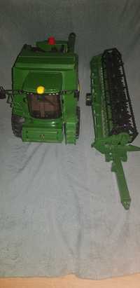 Sprzedam kombajn John deere firmy bruder