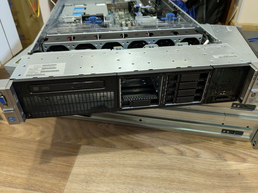 HP ProLiant DL380e Gen8 Сервер