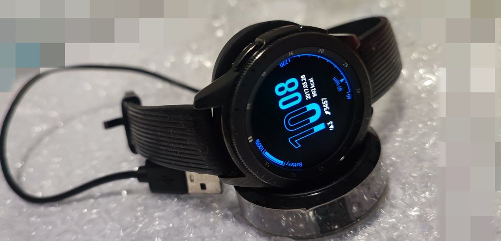 Sprzedam Samsung   Galaxy Watch (832B)  SM-R810 NFC oryginalny.