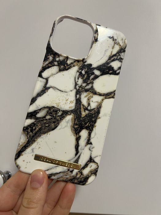 Чохоли оригінальні на айфон 13 про макс