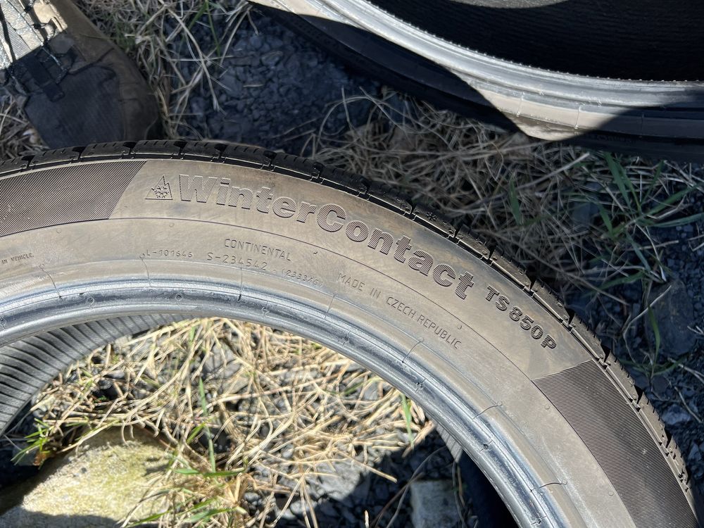 4xopona zimowa CONTINENTAL w rozmiarze 245/45 R18