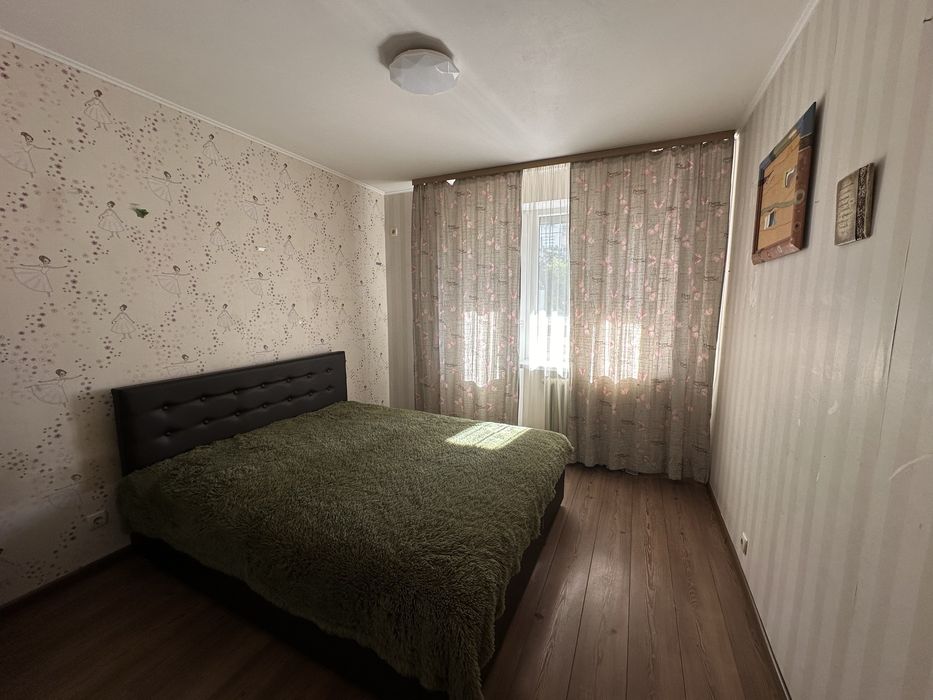 ВОКЗАЛ 2 хвилини пішки! низький поверх. 2-во кімнатна квартира