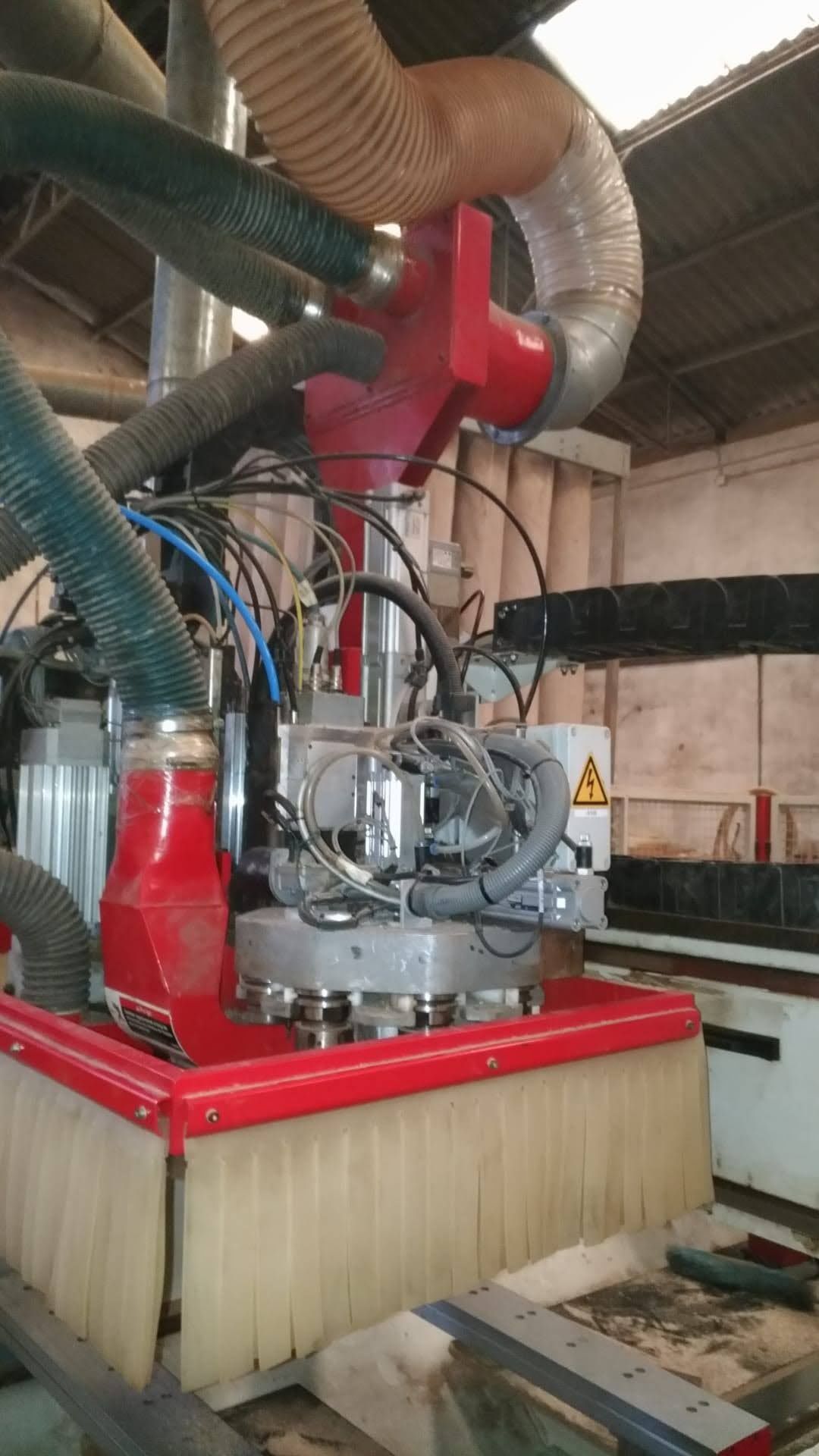 Centro de Maquinação CNC para Madeira IMA BIMA 210 100/300
