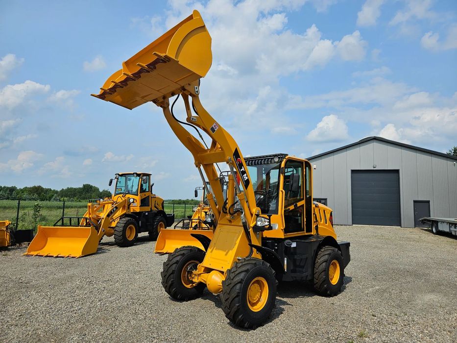 CTM 922  Nowa ładowarka kołowa MOSTY NA ZWOLNICACH 57kM 3650 kg