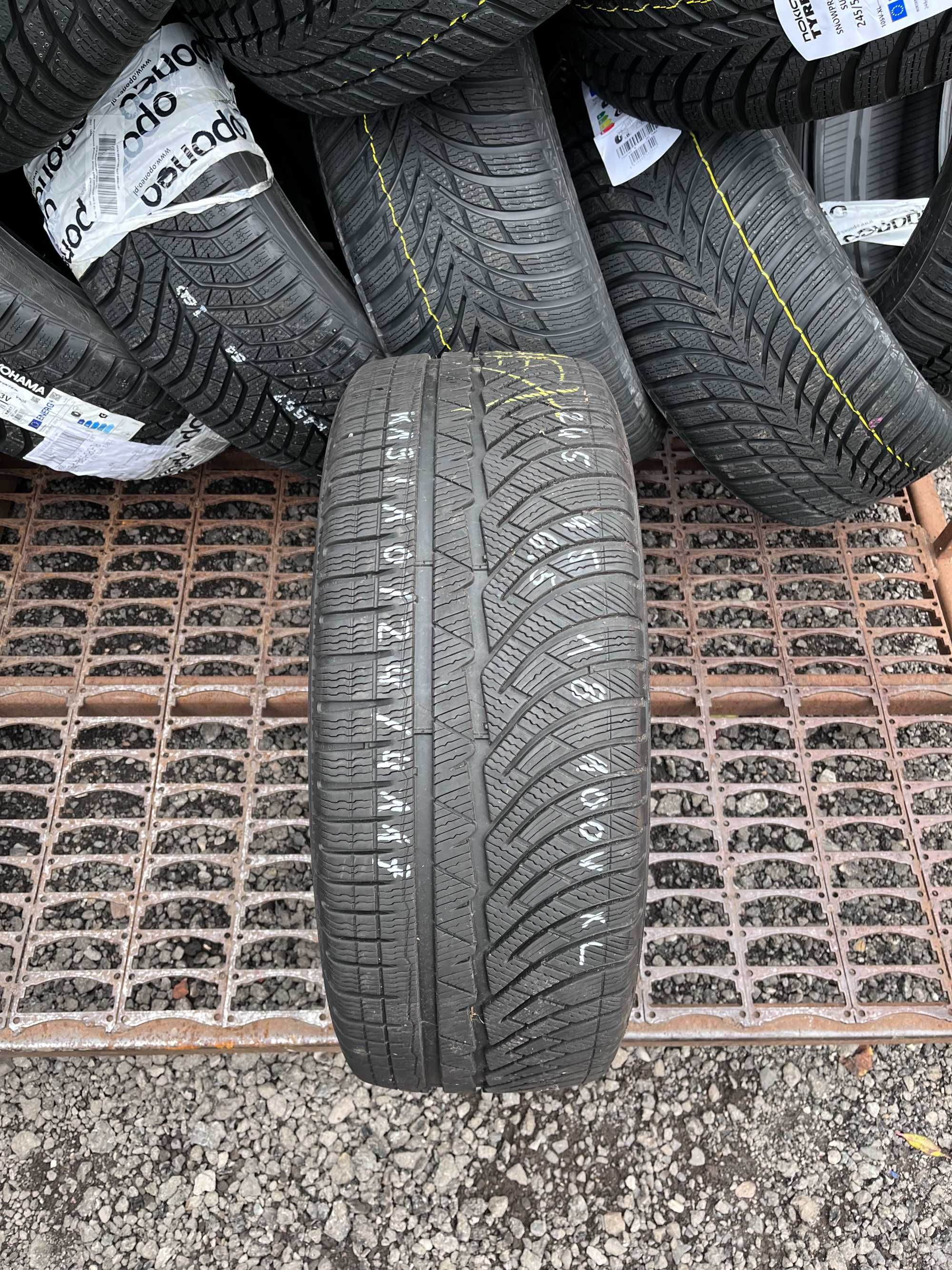 Opona zimowa Michelin Pilot Alpin PA4 245/45R18 100 V XL