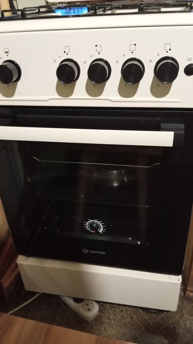 Продам газовую плиту grifon