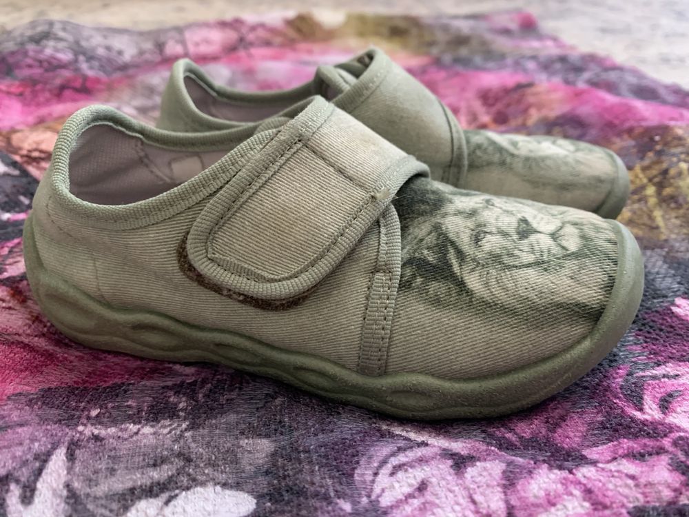 Kapcie na rzepy Lew Superfit bubble rozmiar 26