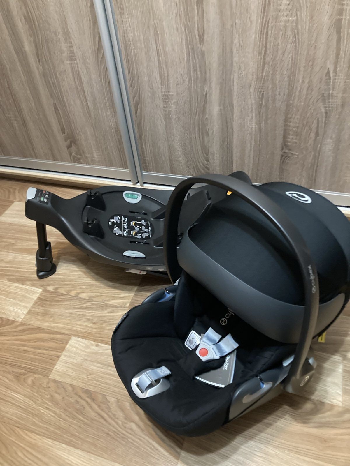 Cybex Cloud Z Isofix Комплект