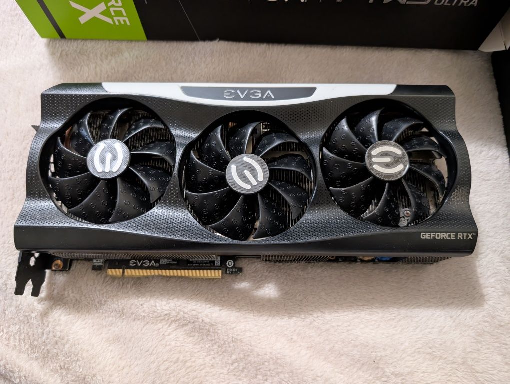 Troco/Vendo GeForce RTX 3070TI EVGA FTW3 Ultra 8gb com caixa!