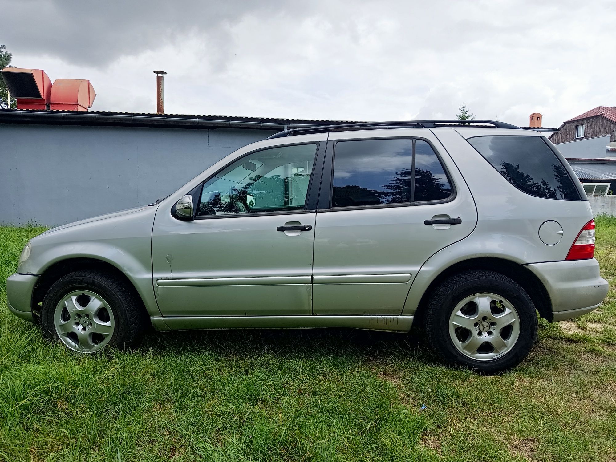 Mercedes ML 270 W163 2.7 klima ,hak z Niemiec