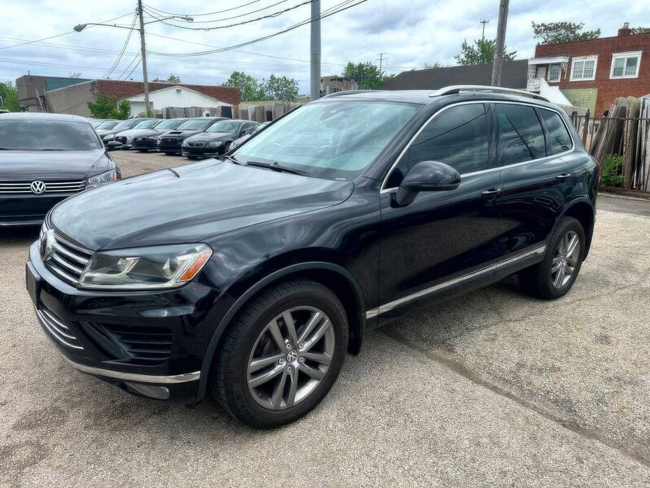 Volkswagen Touareg VR6 Lux      2016