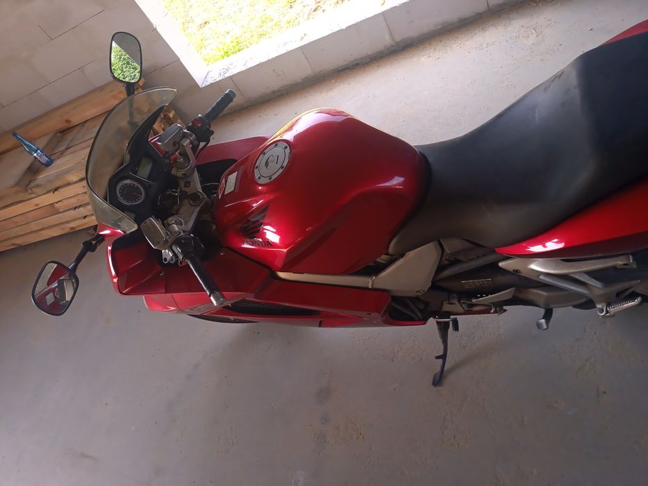Błotnik tył vfr 800 v tec stelaż lagi chłodnica bak