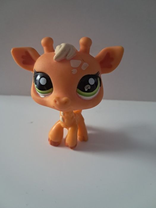 Littlest pet shop lps