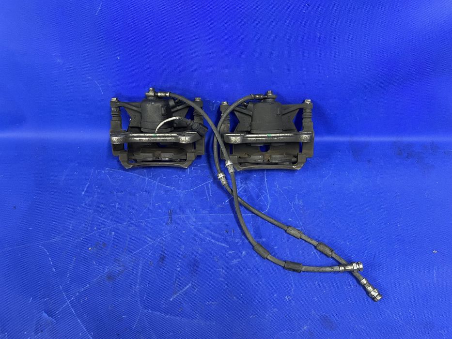 ZACISKI hamulca przód AUDI A3 8V przednie lewy prawy TRW OEM komplet