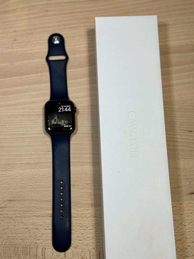 Apple Watch 44mm siries 6 Blue Aluminium GPS Deep Navy Sport Band