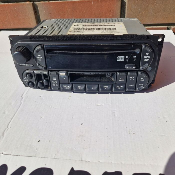 CHRYSLER PT CRUISER 00- RADIO CD P05091601AF