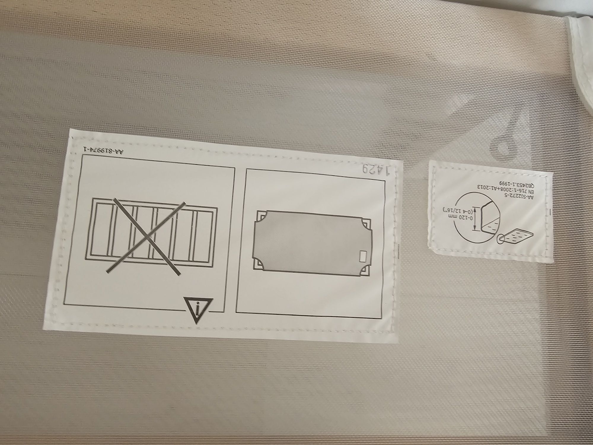 Białe Łóżeczko dziecięce Ikea