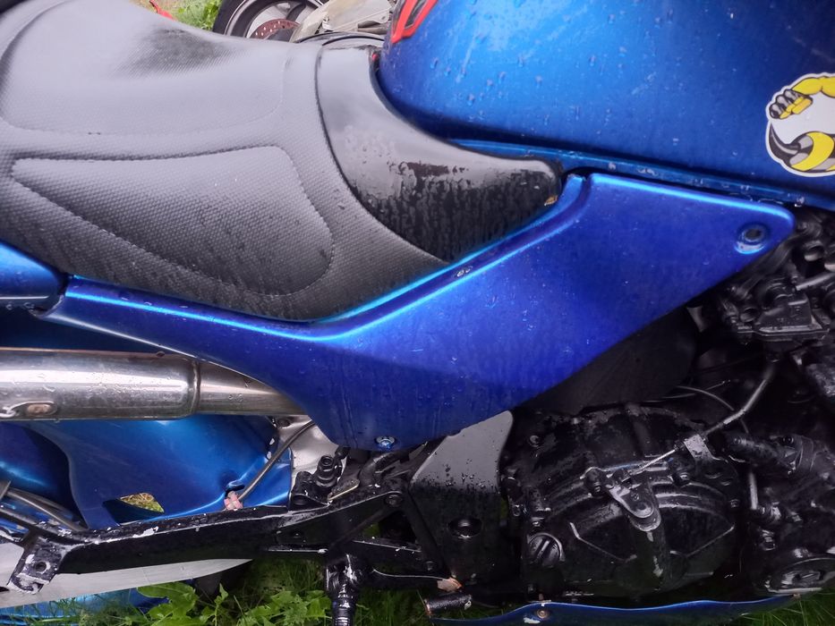 Honda hornet 600 pc34 silnik rama z dokumentami zbiornik pompa osłona