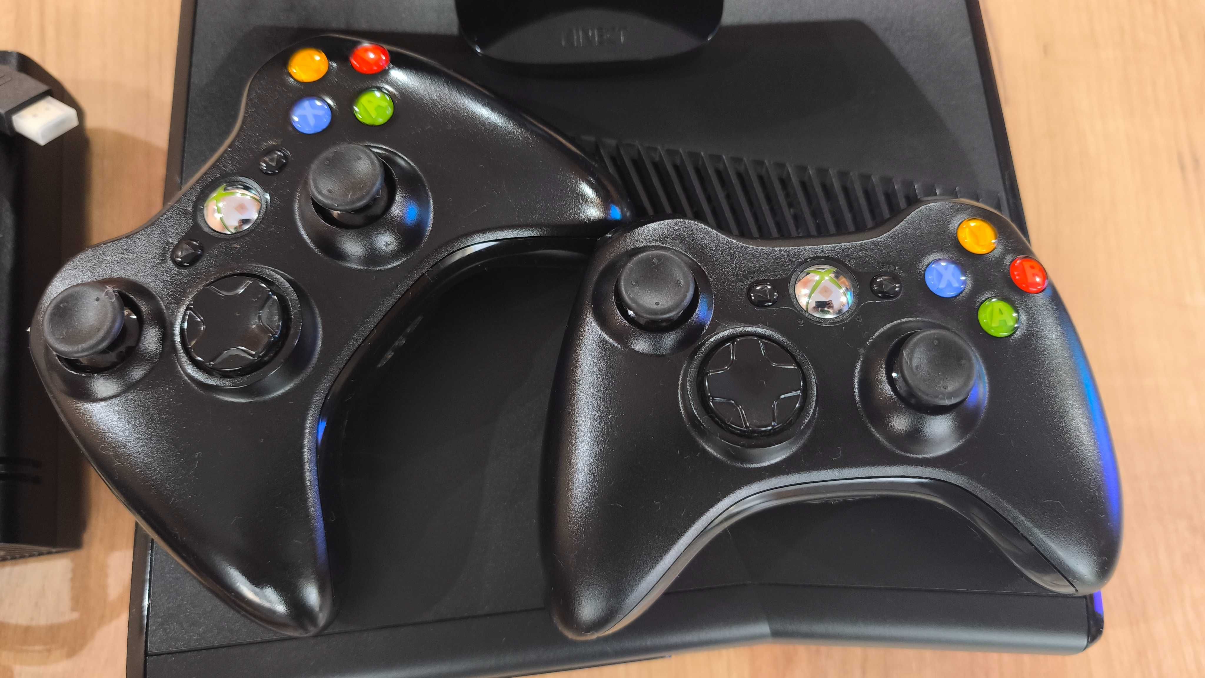 !Xbox 360 SLIM Corona RGH ,HDD 250GB!+GRY+ 2xPad+Zasilacz+Kinect!