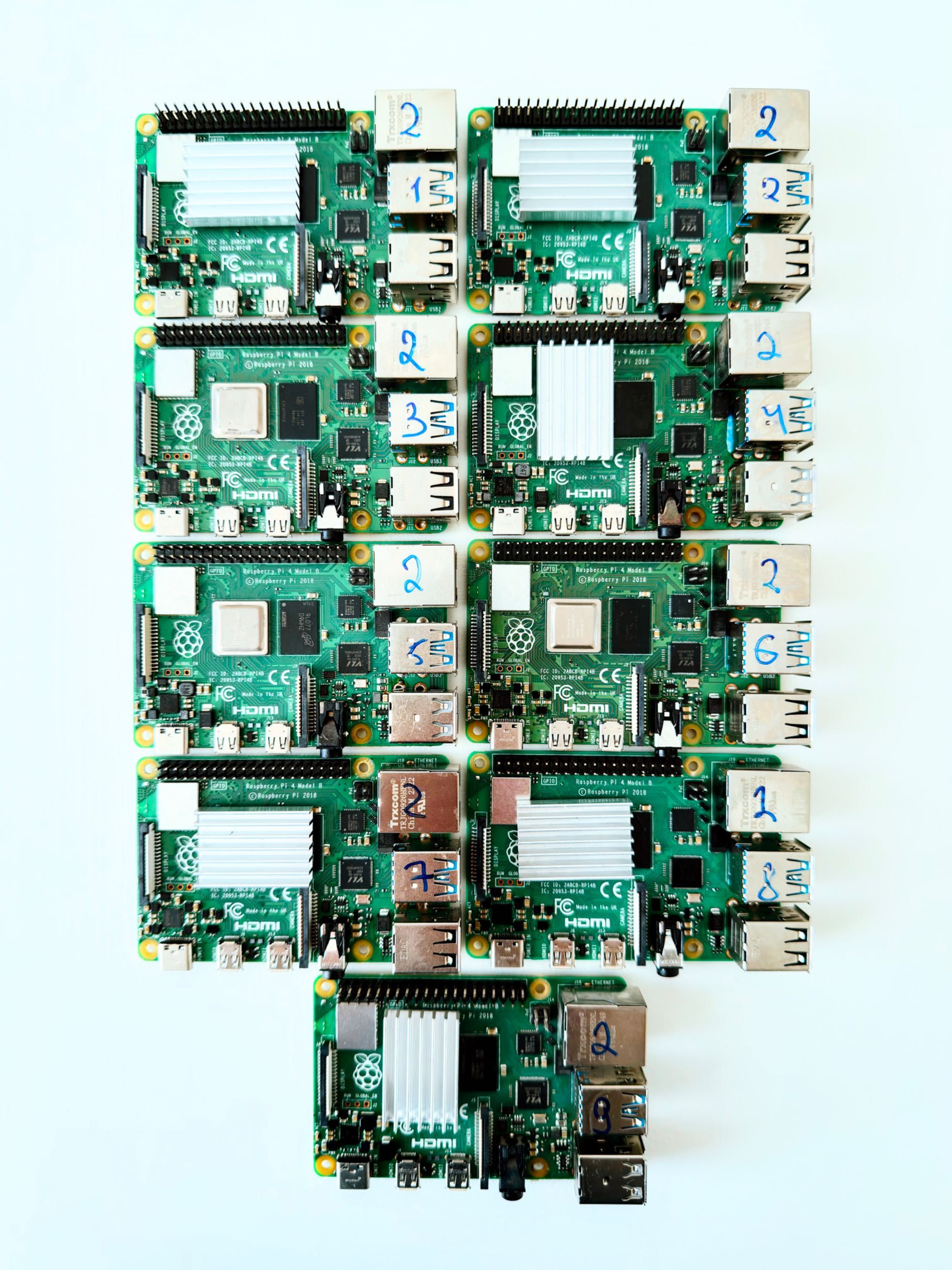 Raspberry Pi 4B 2GB - є 9 штук