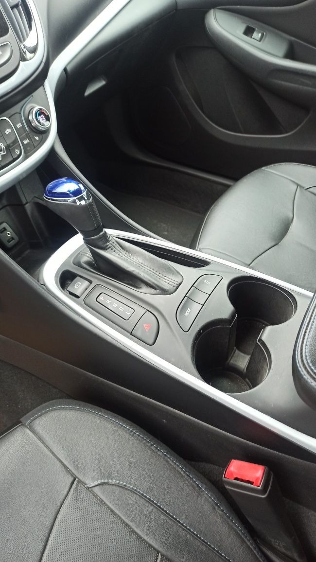 Chevrolet volt 2