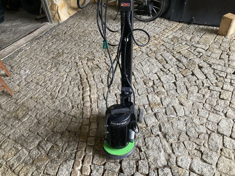 Szlifierka do posadzek betonowych Eibenstck EBA235.1