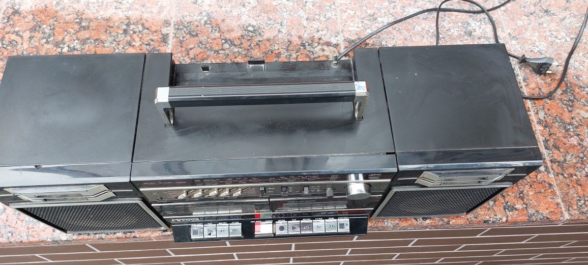 Магнітола sanyo mv211lo.